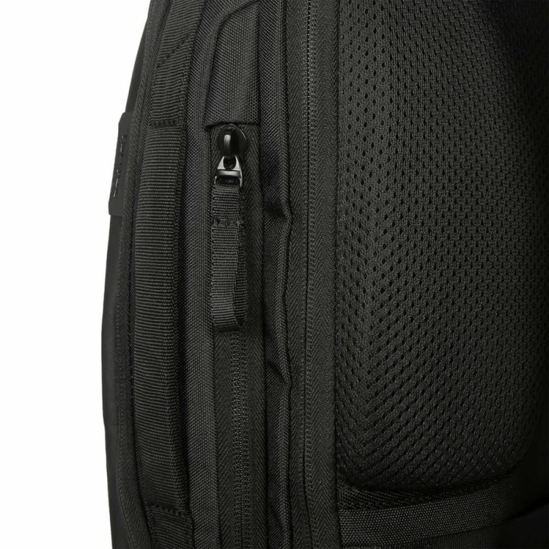 Mochila targus commuter ecosmart para portatil 16 pulgadas negra