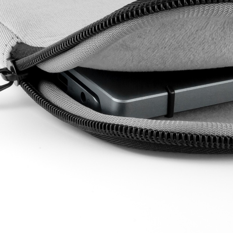 Funda maletin neopreno phoenix para portátil o tablet hasta 16 pulgadas interior terciopelo gris
