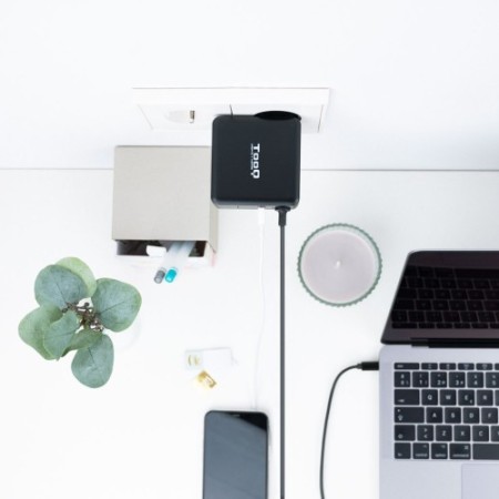 TOOQ CARGADOR PORTÁTIL USB-C PD3.0 65W, NEGRO