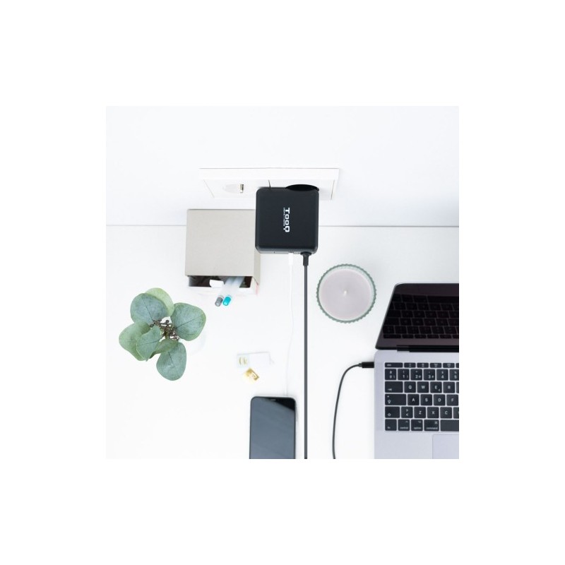 TOOQ CARGADOR PORTÁTIL USB-C PD3.0 65W, NEGRO